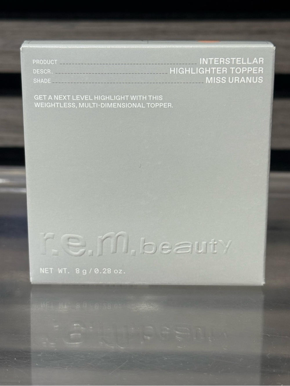 r.e.m. beauty Interstellar Highlighter Topper - Miss Uranus